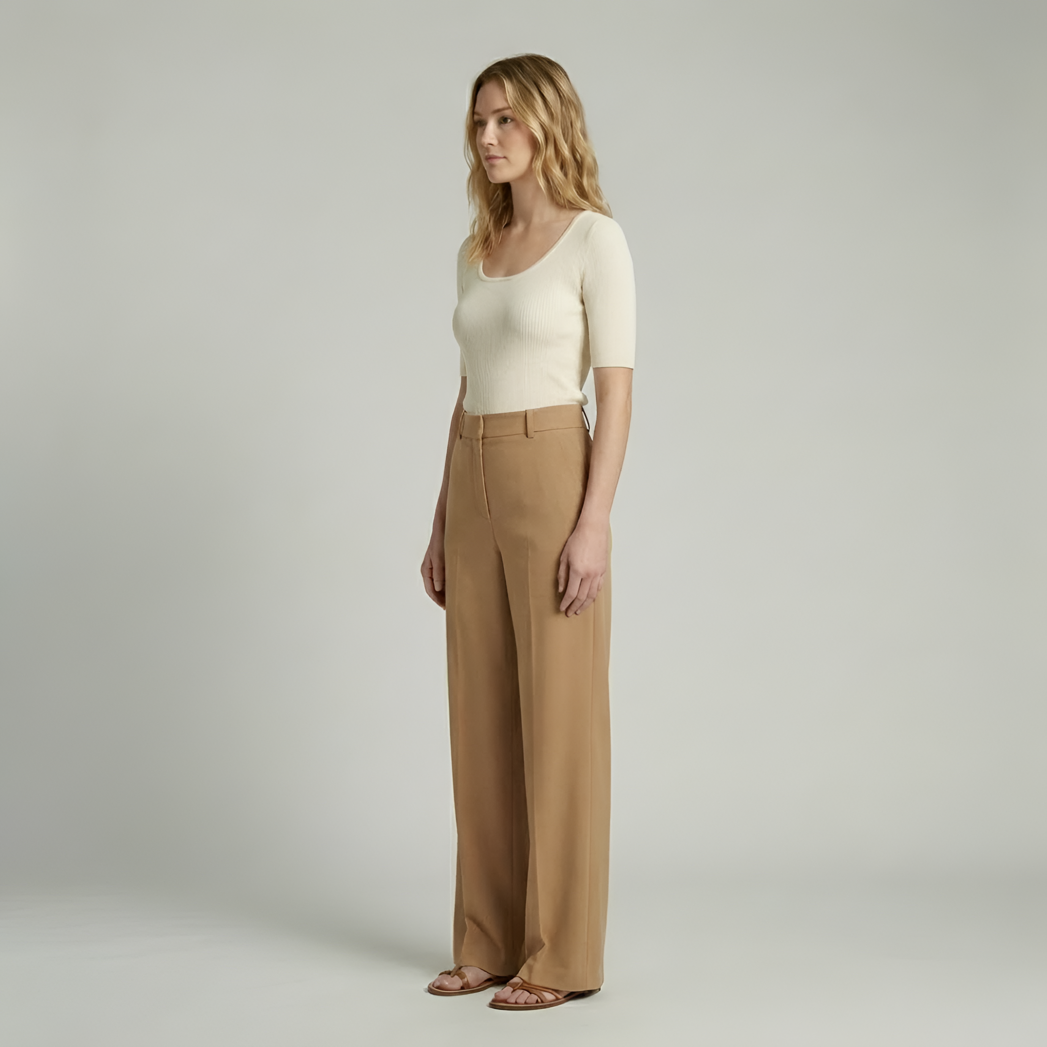 Braumier | Womens Short Sleeve Ribbed Scoop Neck Fitted Top