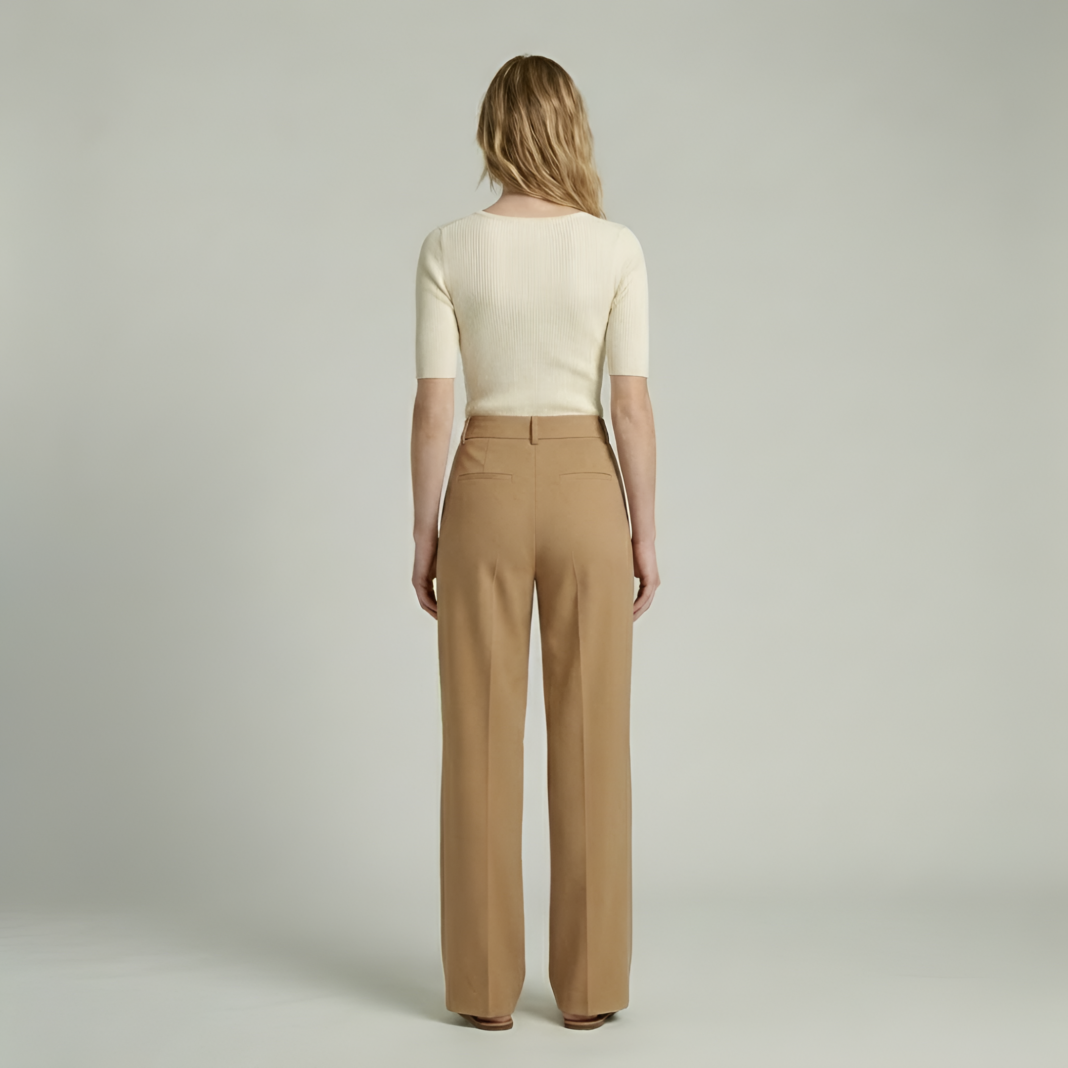 Braumier | Womens Short Sleeve Ribbed Scoop Neck Fitted Top